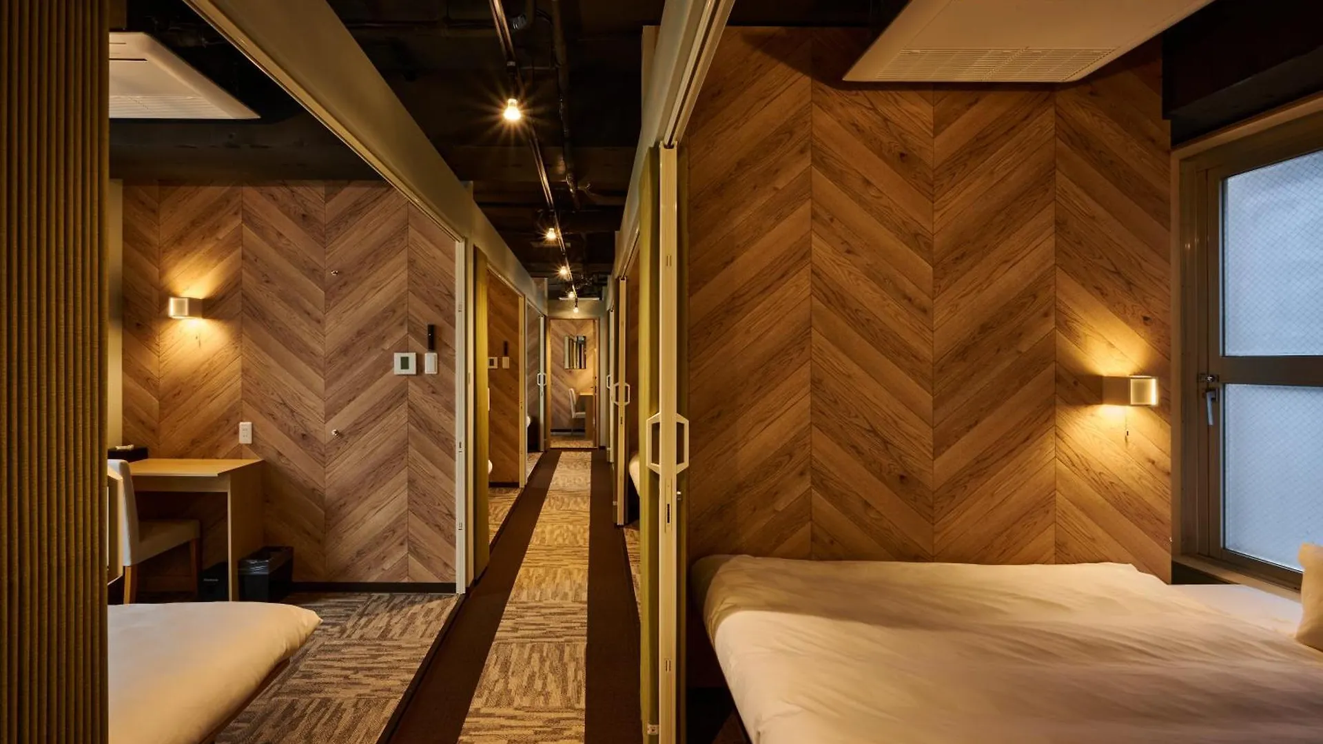 Capsule Hotel Continue Nijojokita Kyoto 0*,